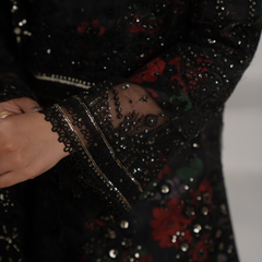 Noors GLAMOURA 08 black Pakistani chiffon suit detail