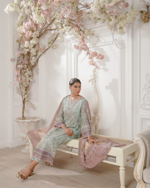 GLAMOURA 05