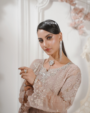 GLAMOURA 04