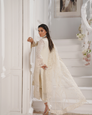 GLAMOURA 06