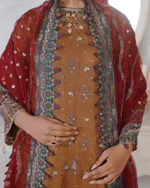 GLAMOURA 07