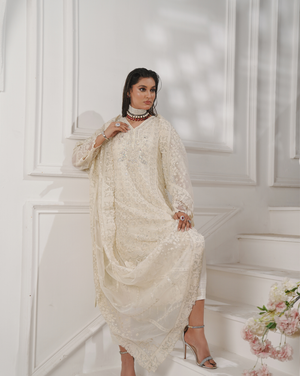 GLAMOURA 06