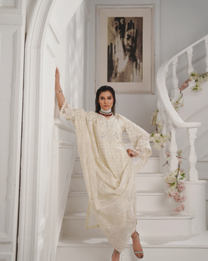 GLAMOURA 06