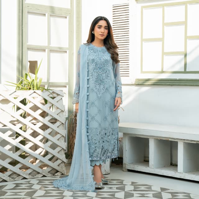 AMAIRA 06